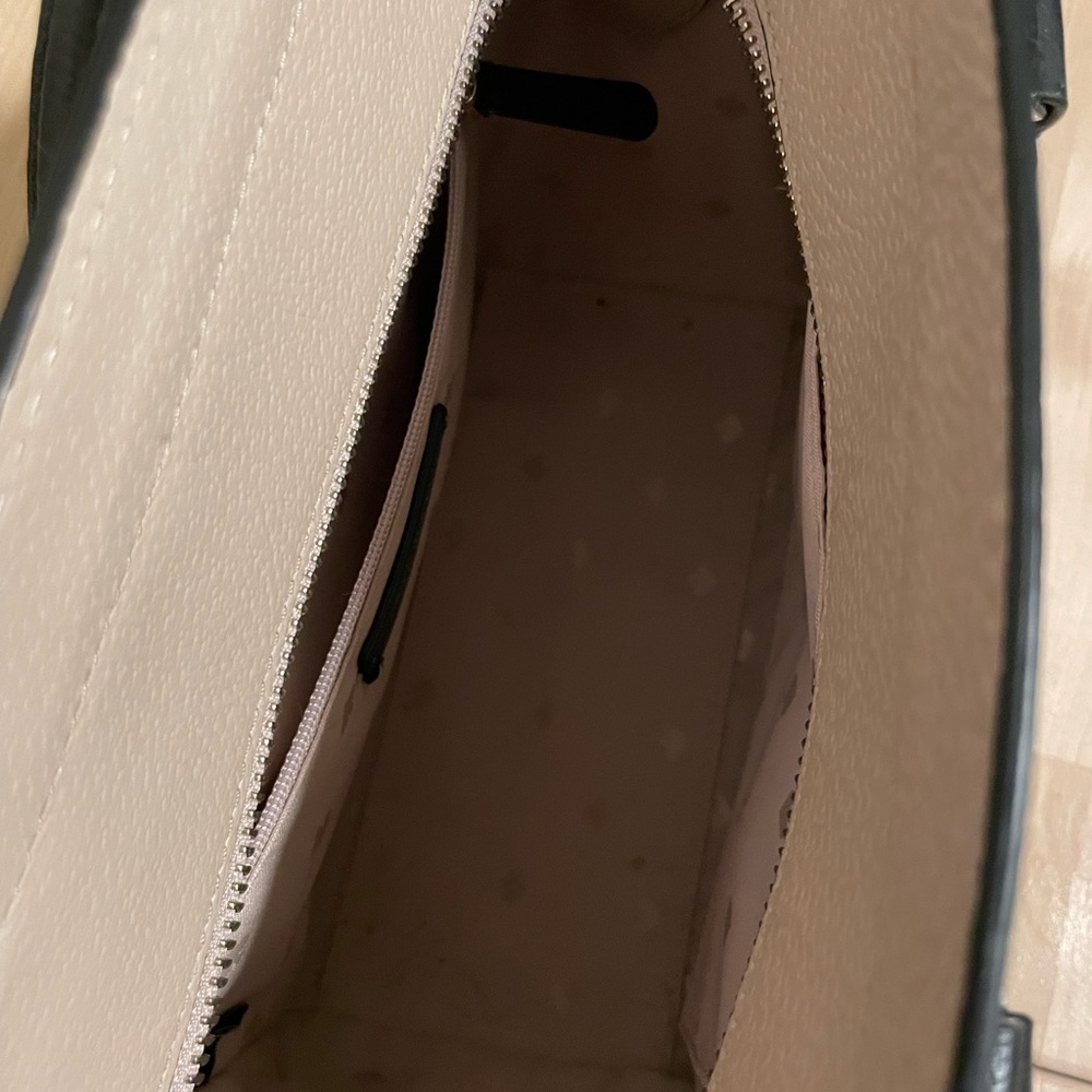 Kate Spade purse - Picture 4 of 7